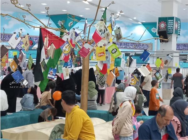 رونمایی از کتاب برجک