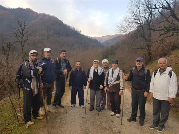 کوهنوردی آزادگان آستارا در کوه‌های خان‌خیاطی برگزار شد