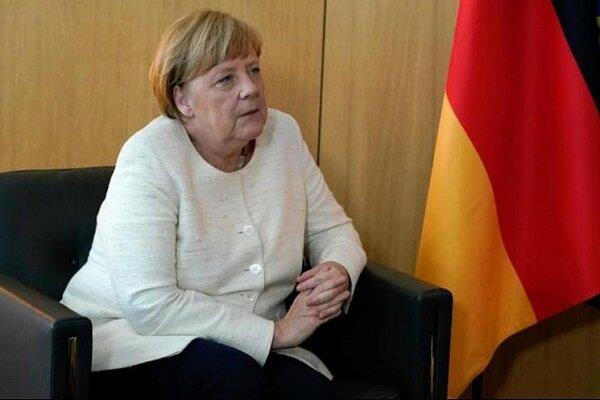 مرکل: آلمان آماده همکاری با دولت جدید آمریکا است