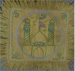 تابلو گلدوزی طرح بارگاه امام حسین(ع) با لباس زرد اسارت!