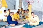 خانه تکانی اسرا دردسر چندانی نداشت/ هفت سینی با رنگ دفاع از ارزش ها