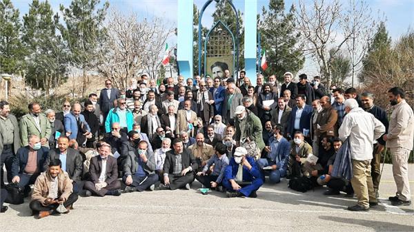 حضور پررنگ آزادگان راوی مشهدی در همایش انجمن راویان