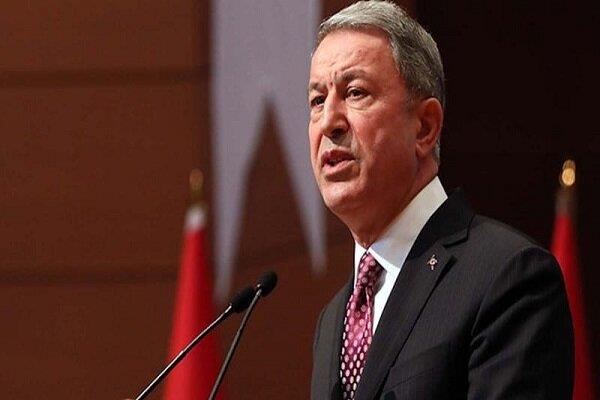 وزیر دفاع ترکیه: از حق خود نمی‌گذریم