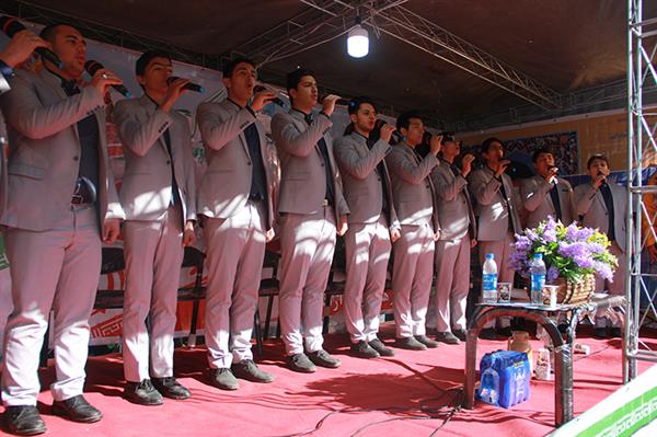 غرفه مؤسسه پیام آزادگان در مسیر راهپیمایی بیست‌ودوم بهمن‌ماه 1398