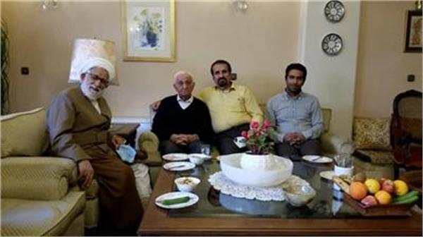 نماینده ولی فقیه در بنیاد شهید با آزاده سرافراز و جانباز «سید عباس پاک نژاد» دیدار کرد