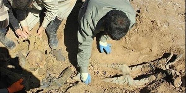 ببینید| قمقمه‌ یک شهید پس از ۳۹ سال هنوز پر آب است
