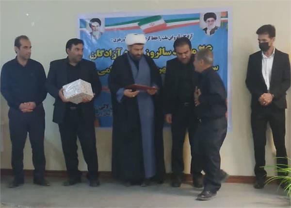مراسم بازخوانی کتاب" آزادگان می گویند...." در شهرستان لالی برگزار شد