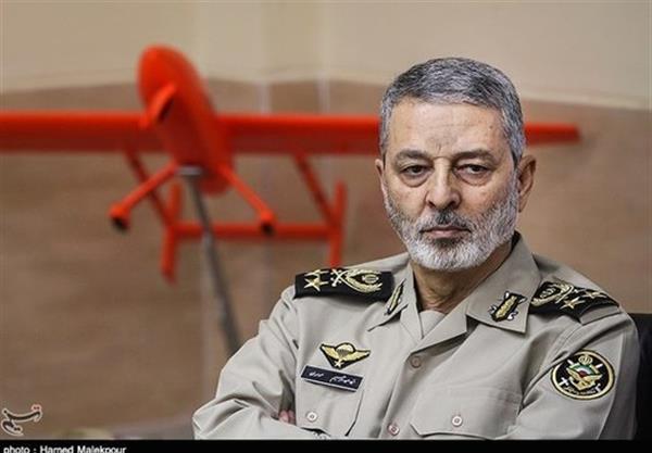 سرلشکر موسوی: با حضور عناصر بیگانه در نزدیکی مرزهای خود با شدّت برخورد می‌کنیم
