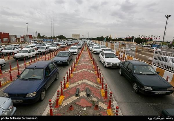 خروج خودروها از استان تهران به استثنای خودروهای حامل سوخت و امدادی و نظامی ممنوع شد