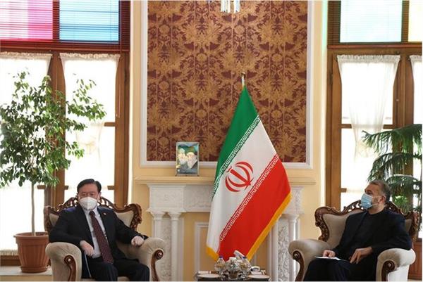سفیر چین در تهران اقدامات غیرقانونی و یکجانبه گرایانه آمریکا را محکوم کرد