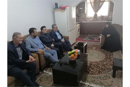 دیدار نماینده موسسه در گیلان با همسر شهید آزاده &#171;غلامحسین فتحی&#187;